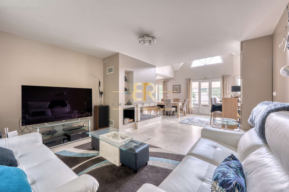 Maison à SUCY-EN-BRIE