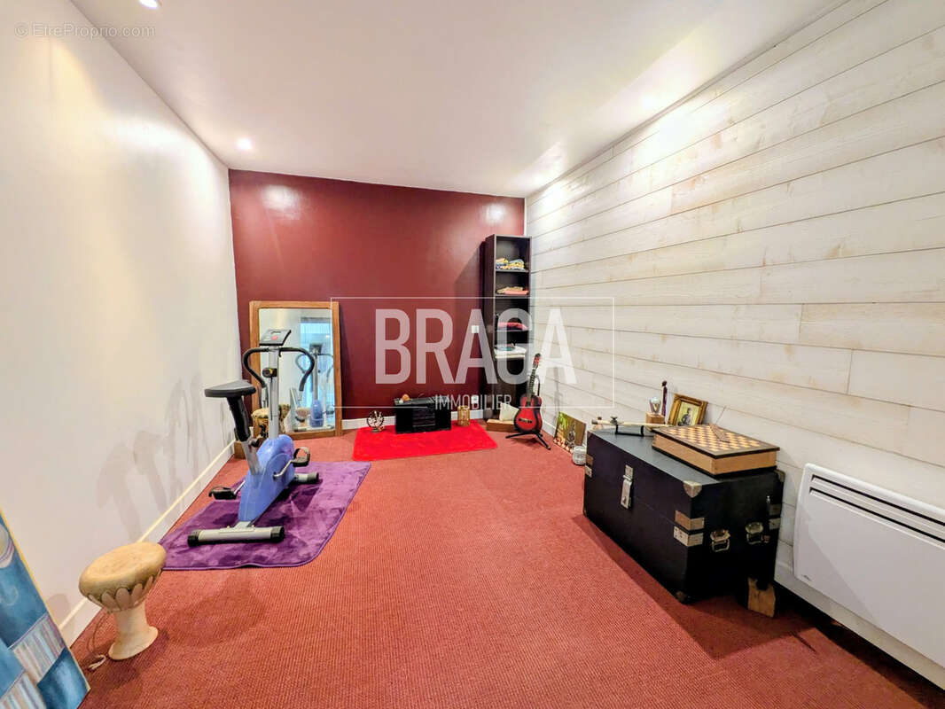 Maison avec garage + atelier + terrasse - photo 9