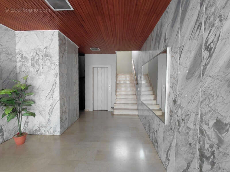 A vendre, Appartement P5 - 100 m2 avec balcon Quartier Sablon - photo 8