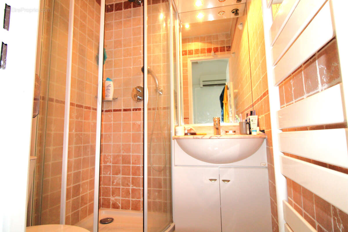 Appartement à COGOLIN