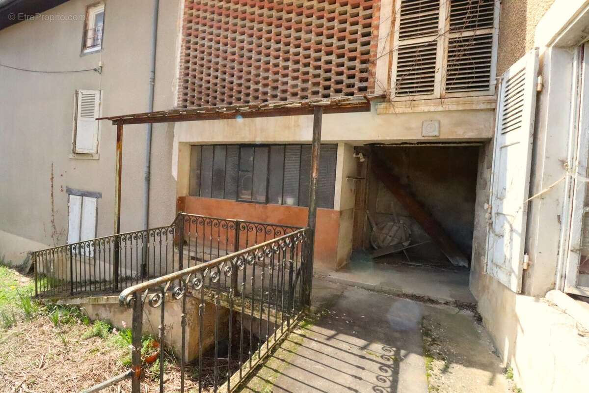 Maison à LES COTES-D'AREY