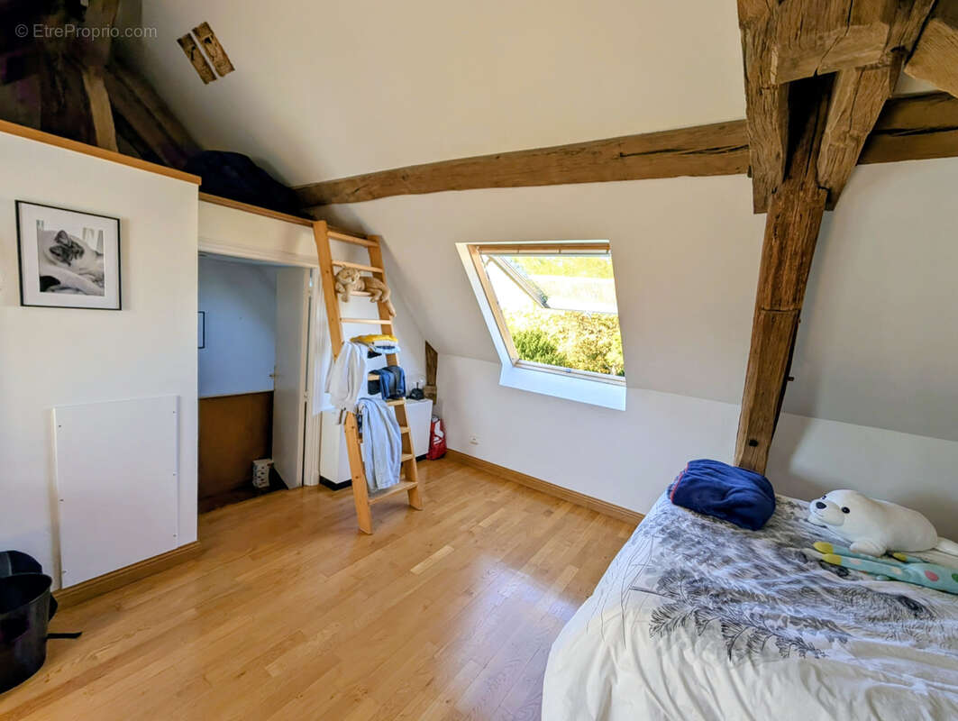 Maison à SAINT-JEAN-DE-BRAYE