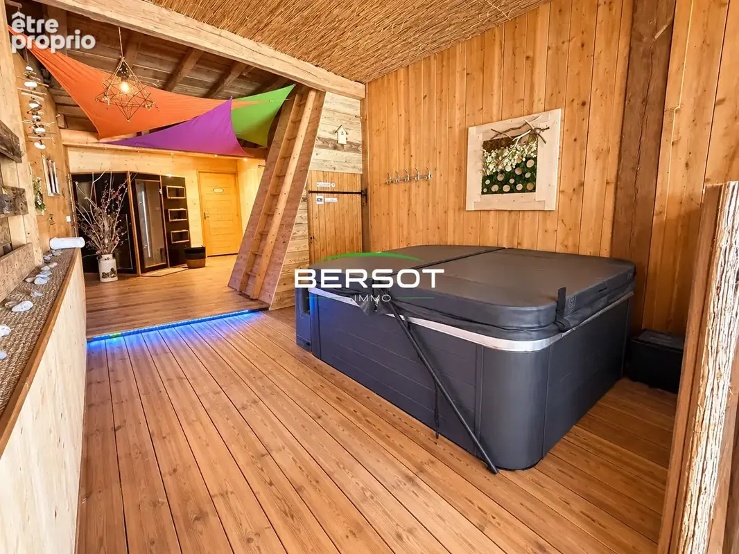 Vellerot-lès-Vercel Bâtisse de caractère de 300 m² avec espace bien-être - photo 15