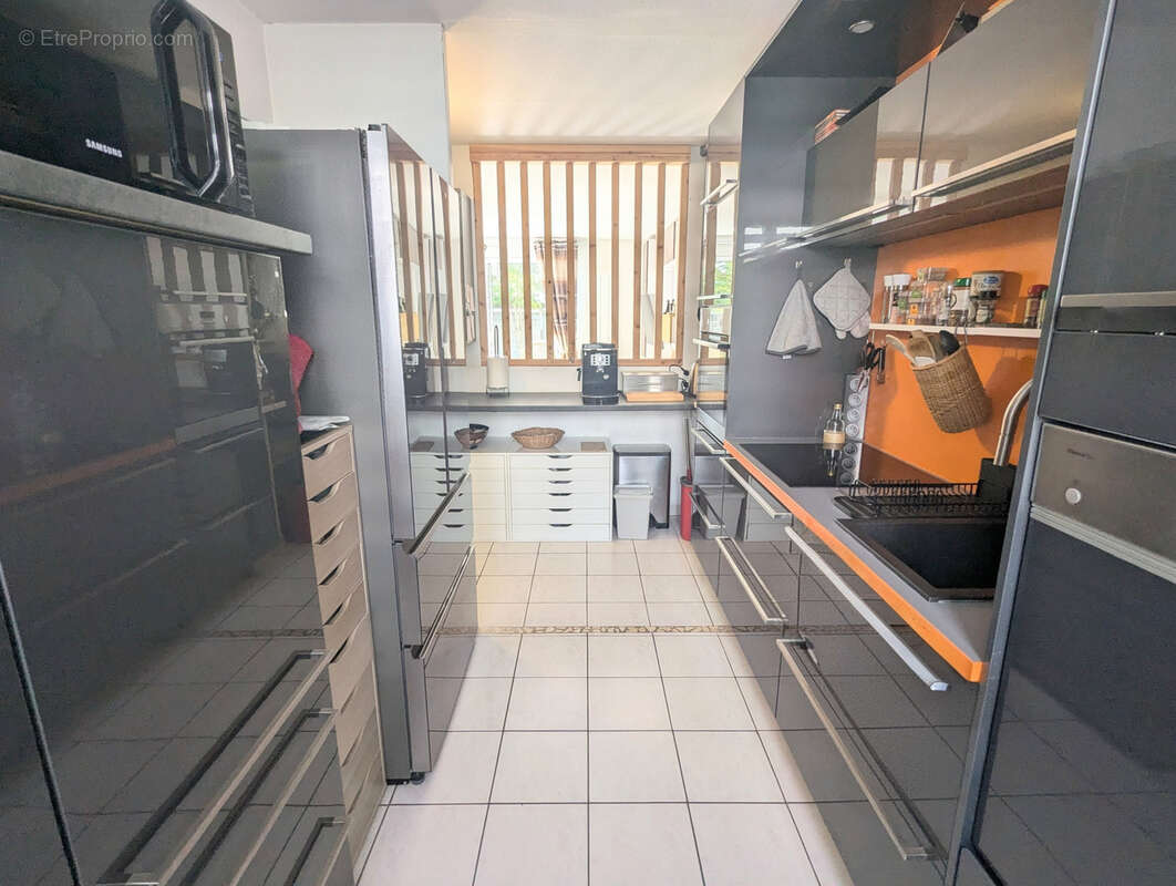 Maison à VILLENAVE-D'ORNON