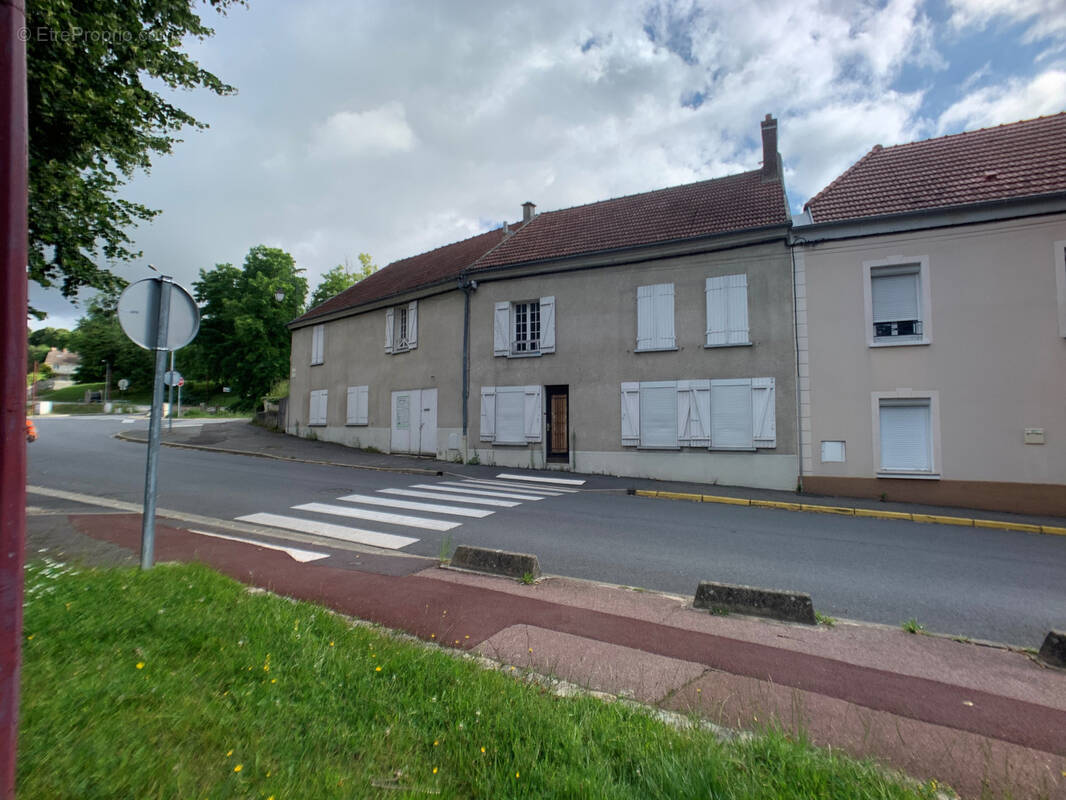 Maison à LIZY-SUR-OURCQ