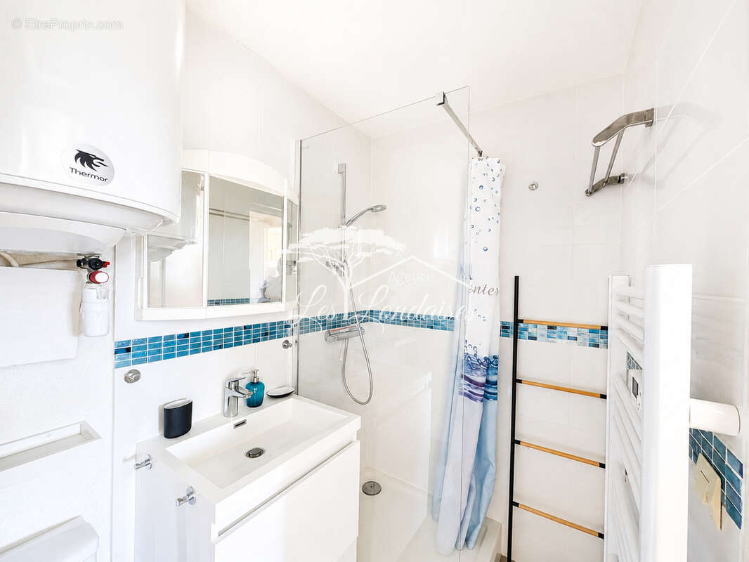 Appartement à LA LONDE-LES-MAURES
