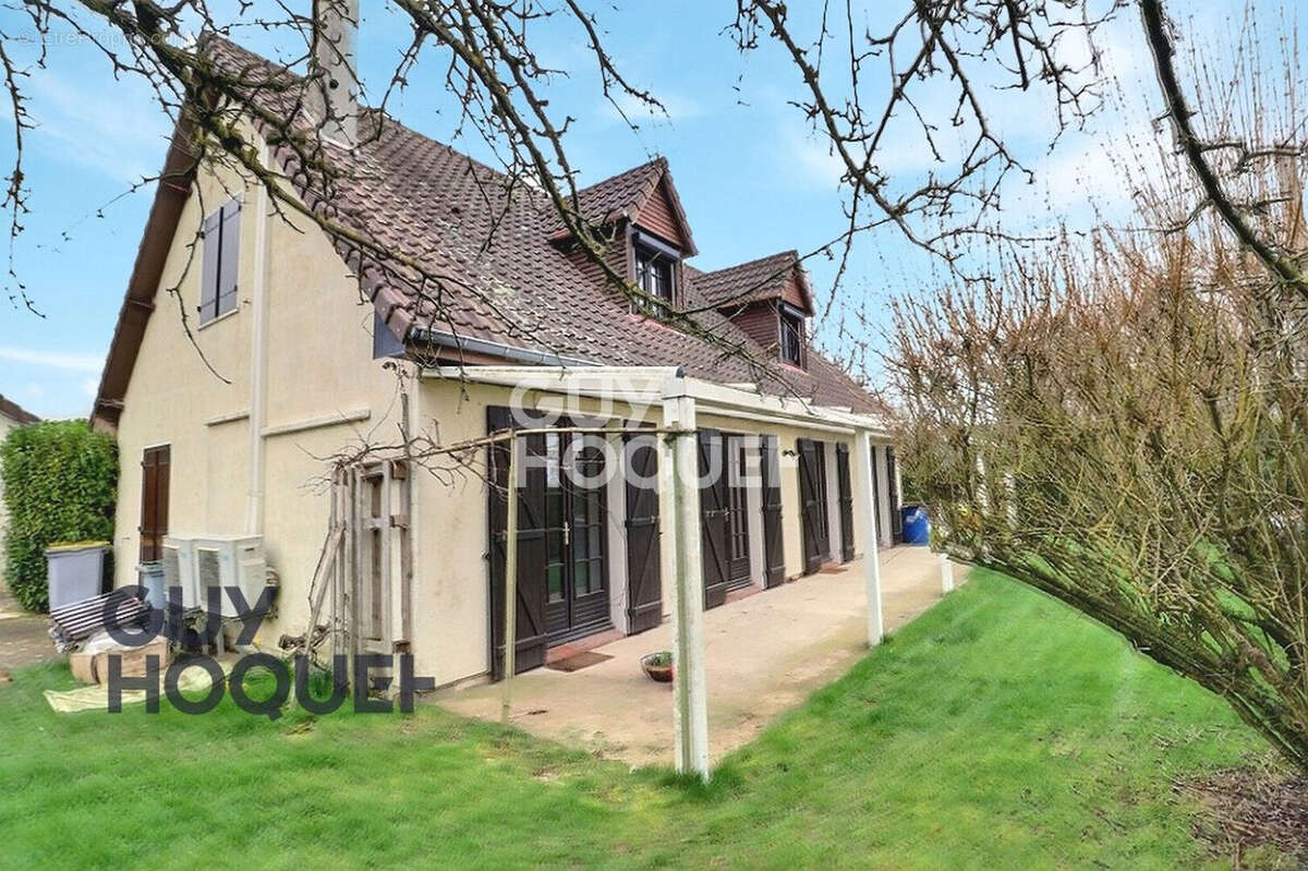 Maison à BERNAY
