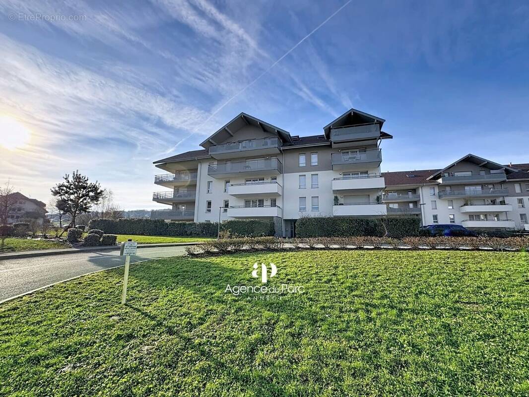 Appartement à POISY