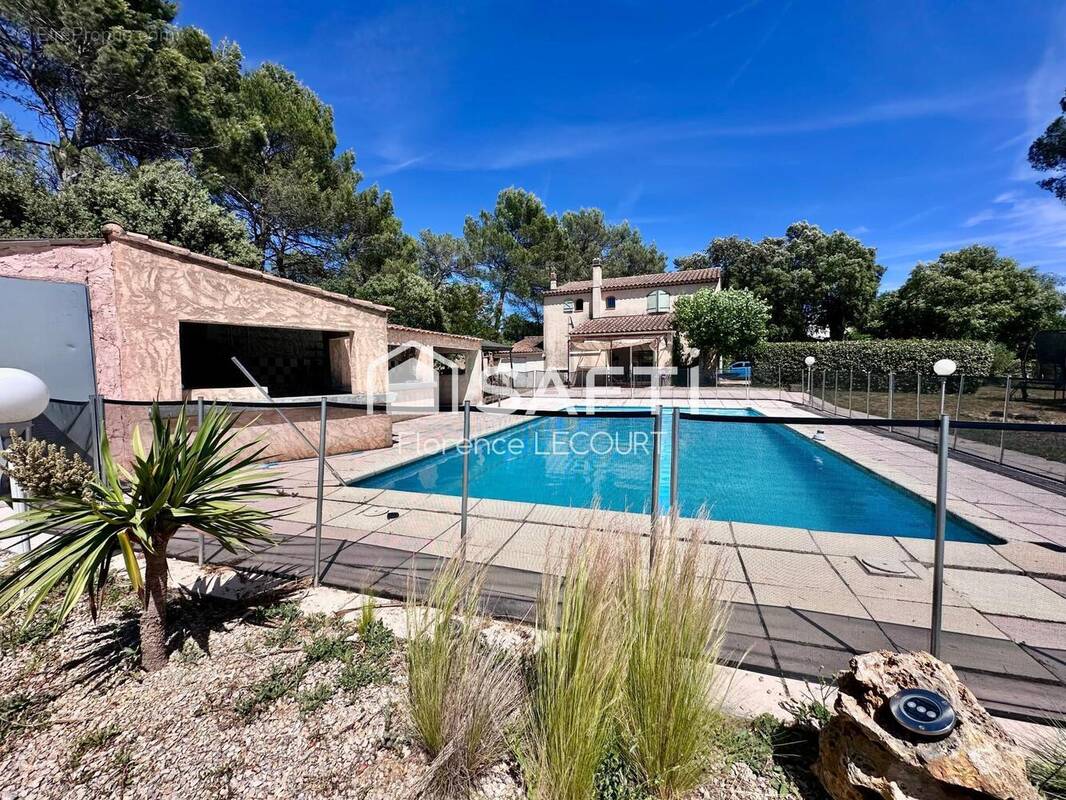 Photo 1 - Maison à BRIGNOLES