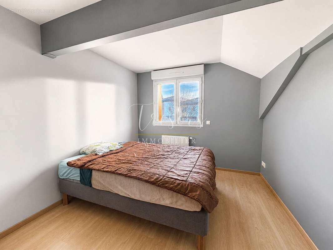 Annecy-Seynod appartement de 89 m2  en rez-de-jardin - photo 3