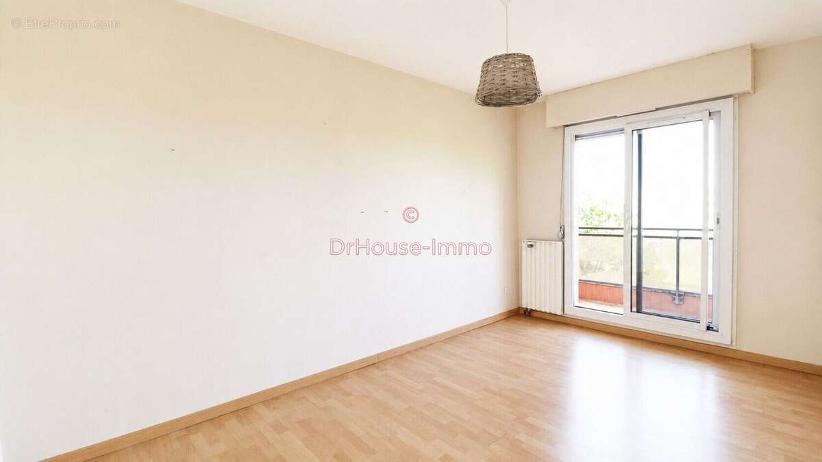 Appartement 81 m² à Lormont  - photo 9