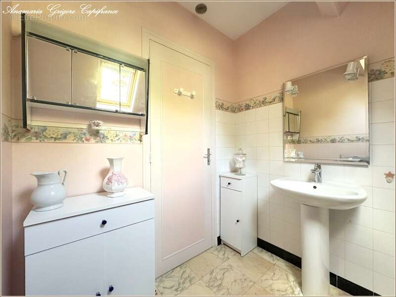 Maison à COURVILLE-SUR-EURE