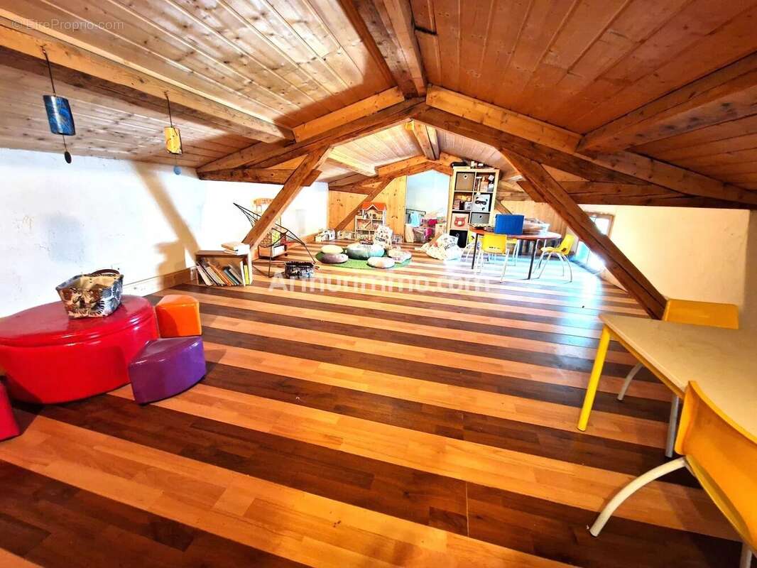 Maison à LONS-LE-SAUNIER