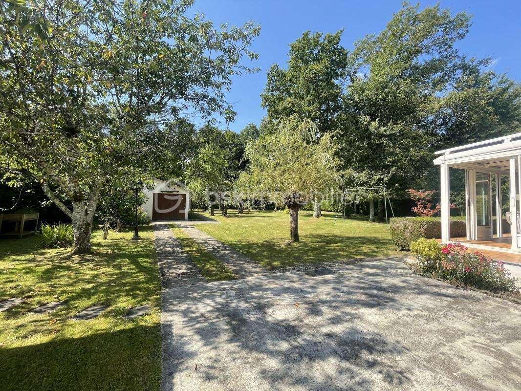 Maison à BAZOCHES-SUR-LE-BETZ