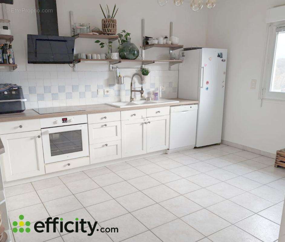 Maison à CHATILLON-SUR-CHALARONNE