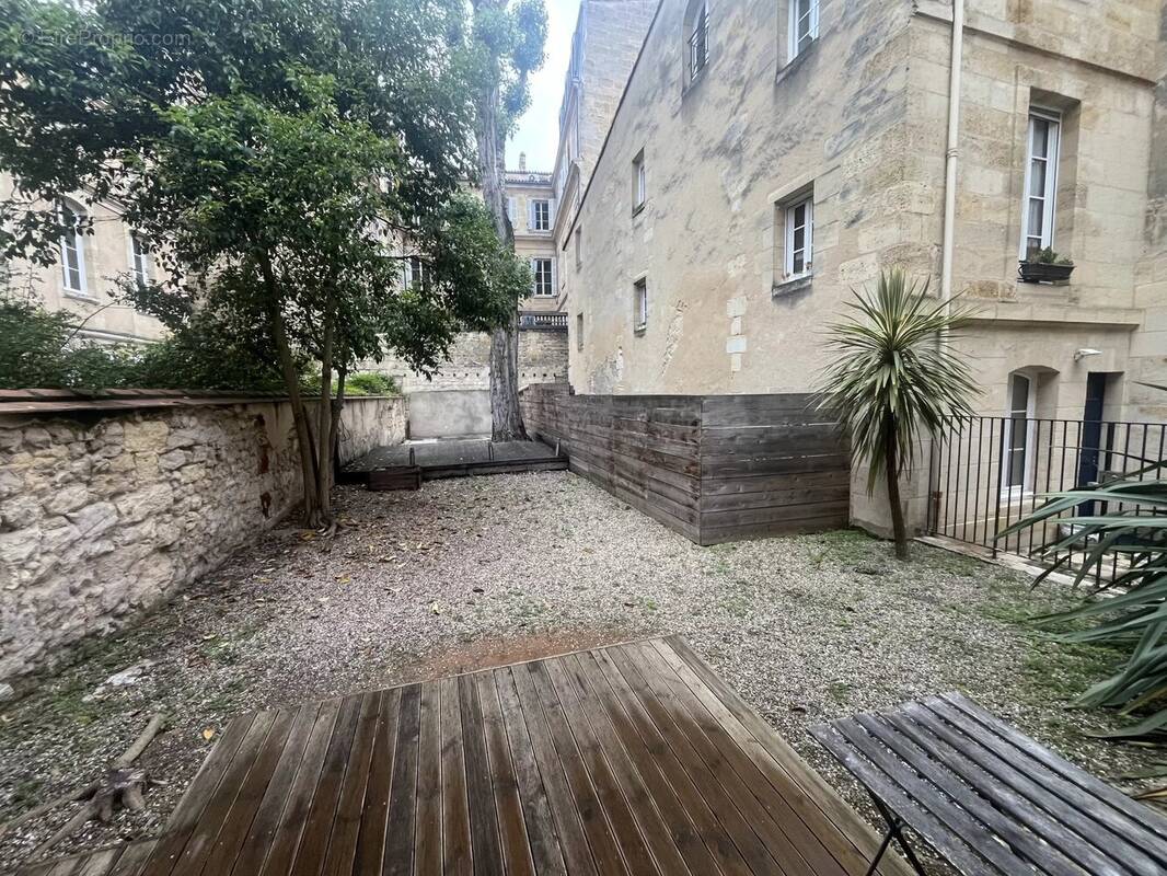 Appartement à BORDEAUX