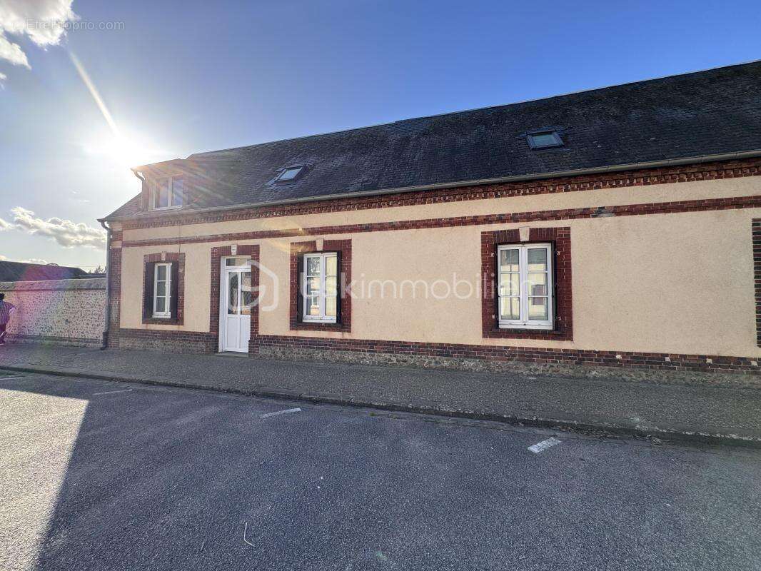 Maison à BRETEUIL
