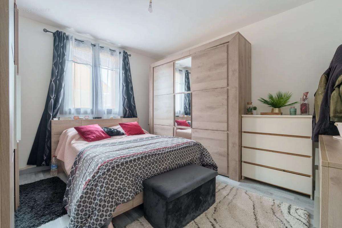 Maison à CHALINDREY