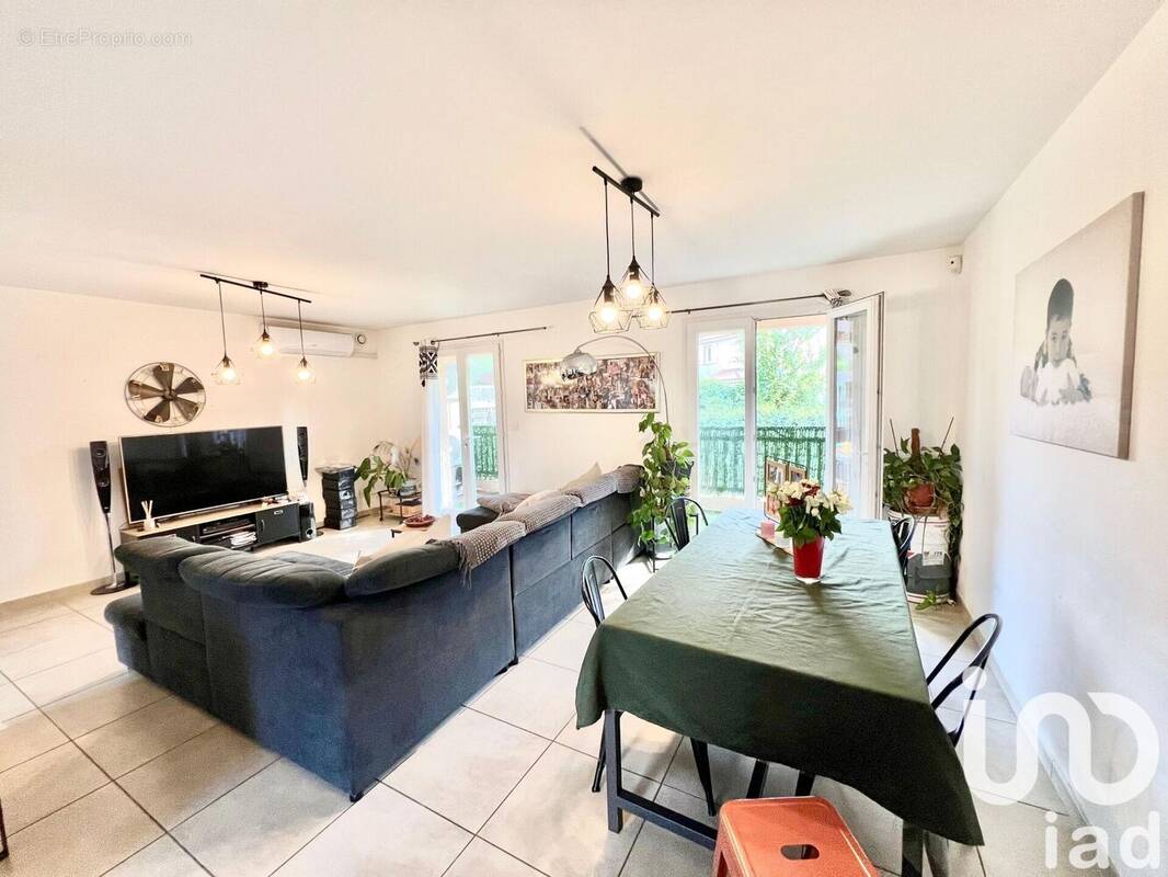 Photo 1 - Maison à POURCIEUX