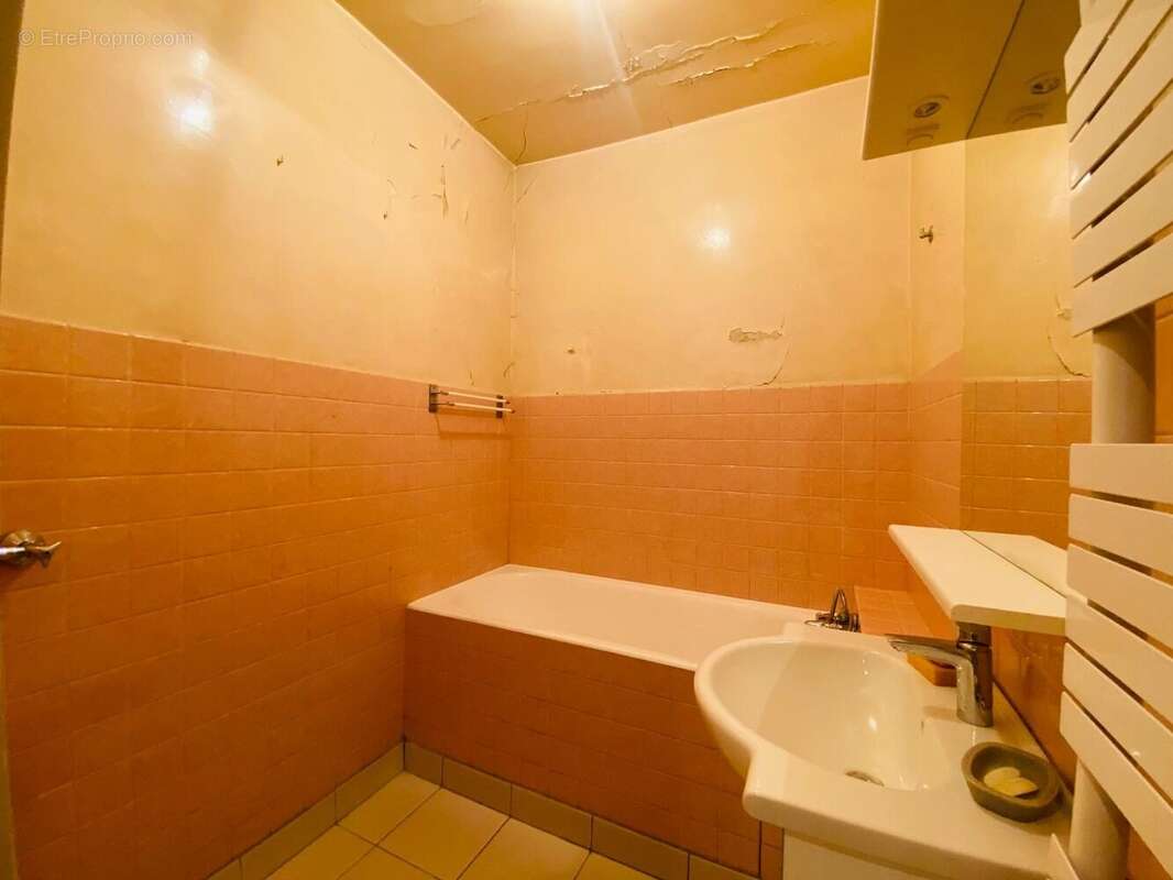 Appartement à PARIS-11E