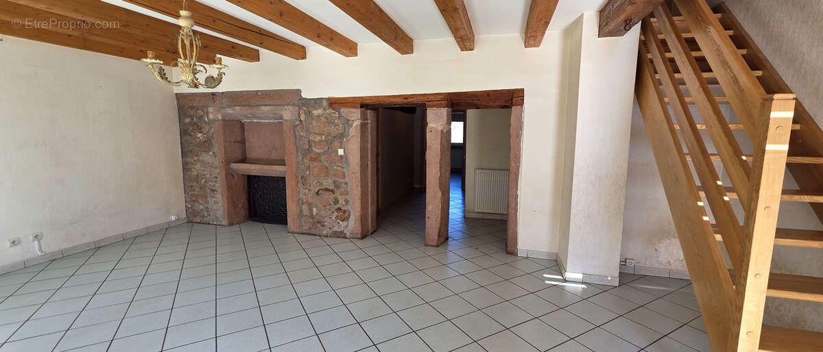 Maison à BOURG-BRUCHE