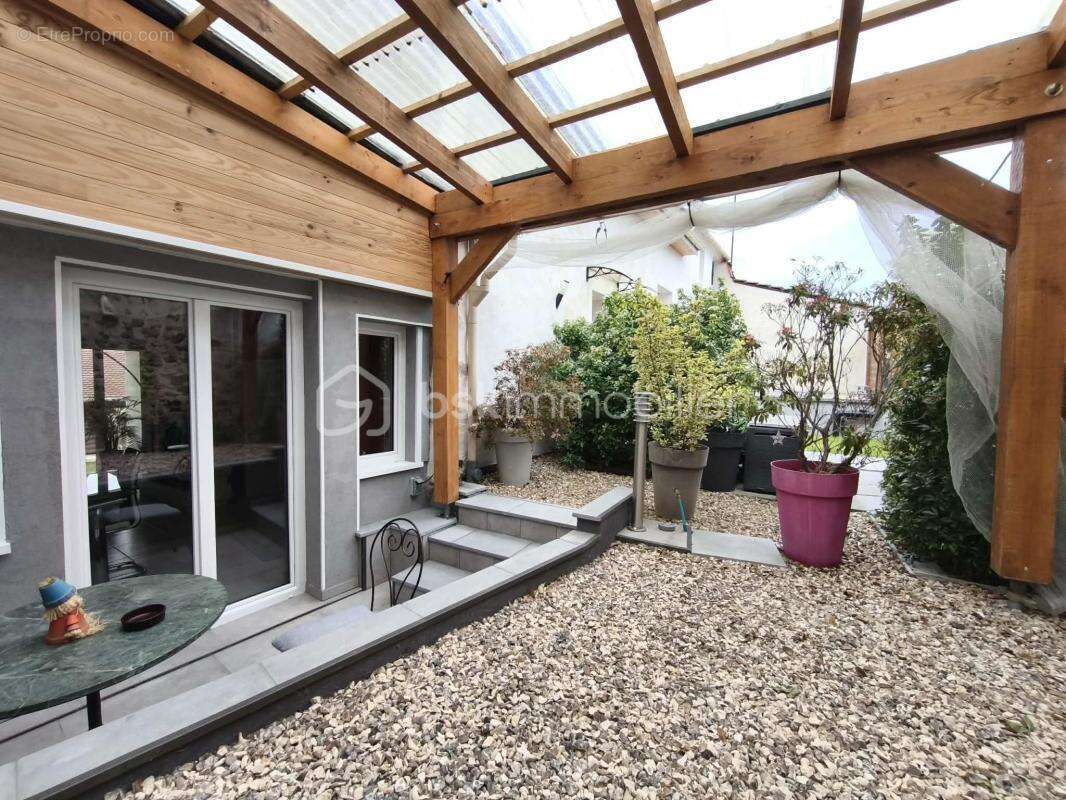 Maison à LIZY-SUR-OURCQ