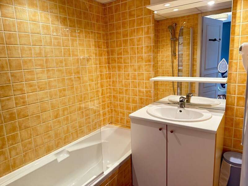 Appartement à GREOUX-LES-BAINS