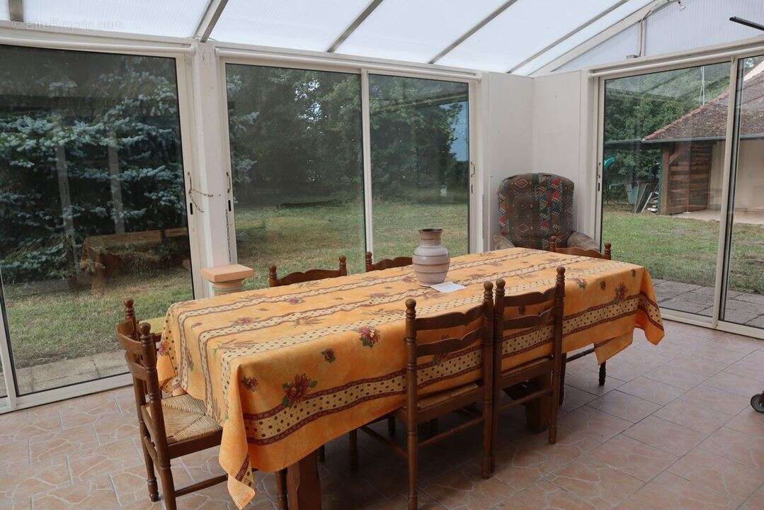 Maison à MORMANT-SUR-VERNISSON