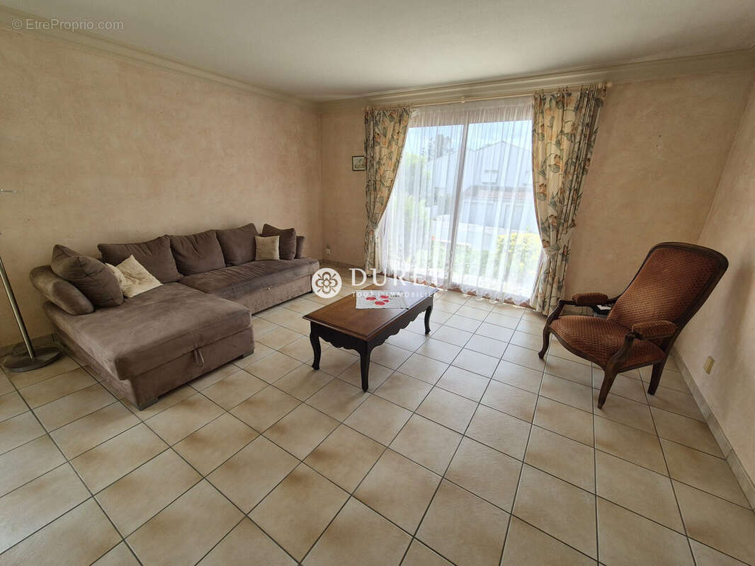 Maison 150 m² à La Roche-Sur-Yon  - photo 4