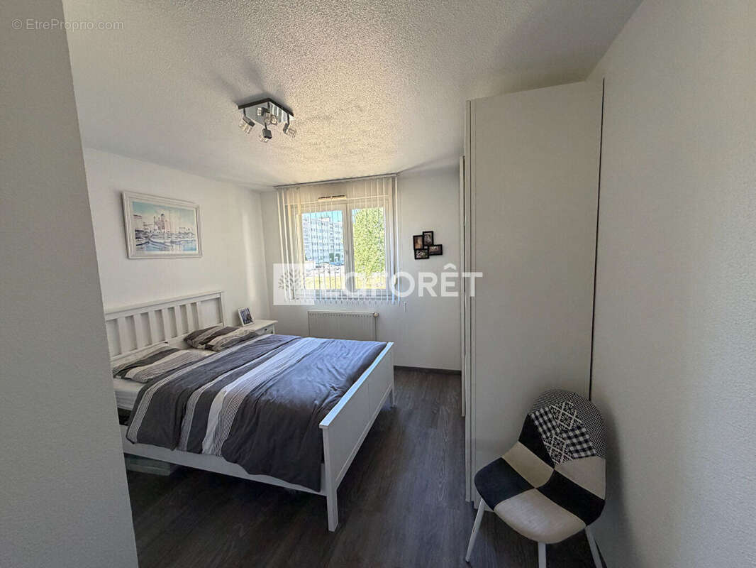 Appartement Saint Louis 4 pièce(s) 82.64 m2 - photo 8