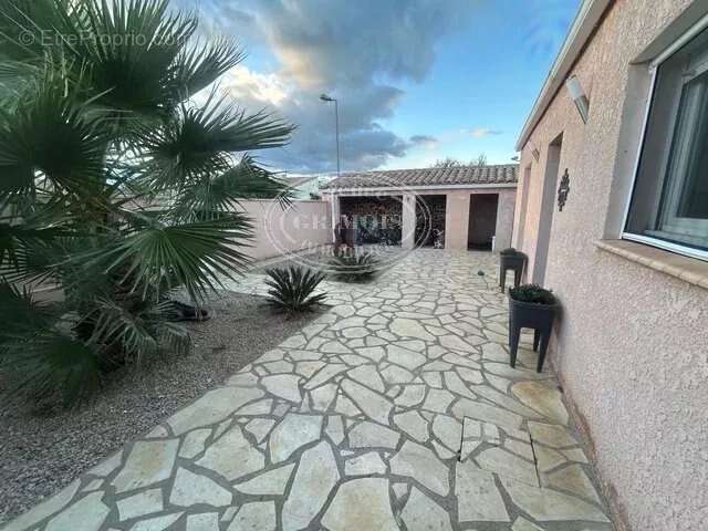 Maison à LEZIGNAN-CORBIERES