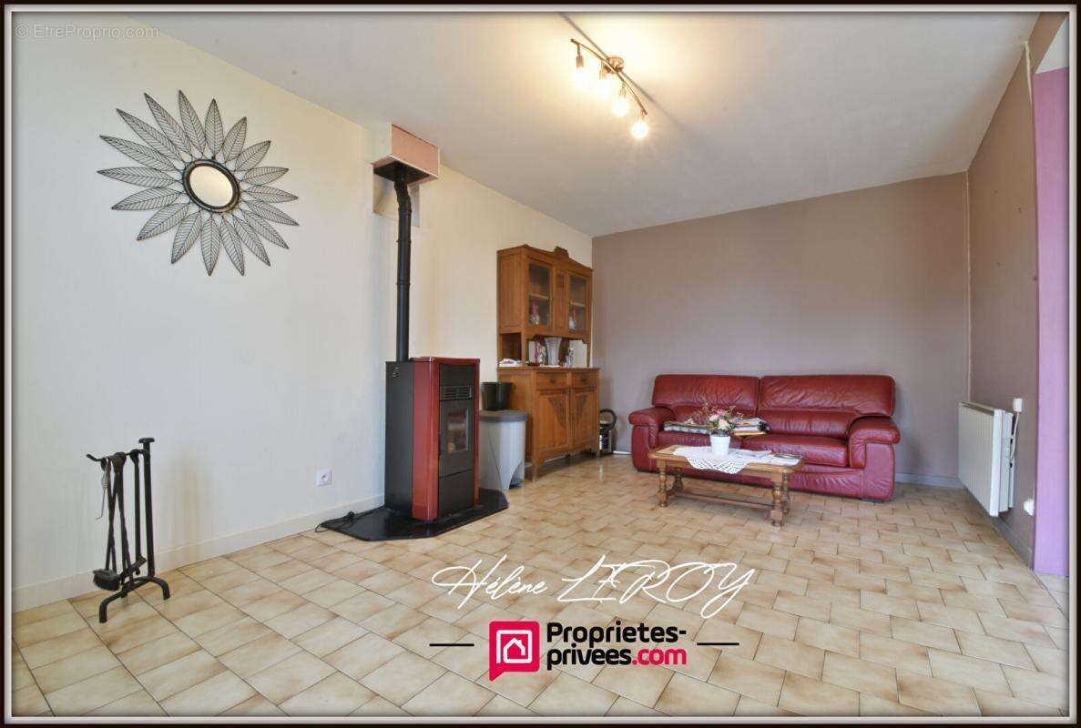 Maison Normande en briques 5pièces avec dépendance et garages - photo 4
