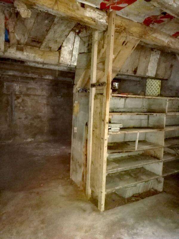 Maison à ANCHENONCOURT-ET-CHAZEL