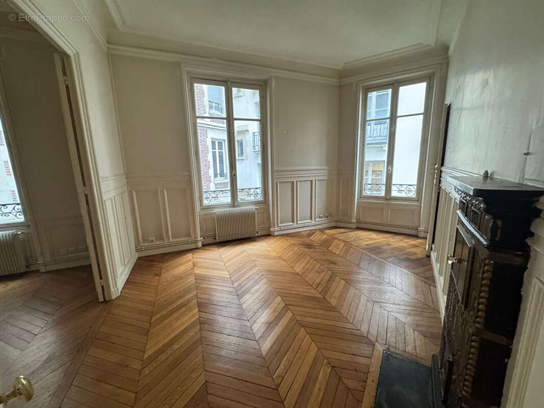 Appartement à PARIS-6E