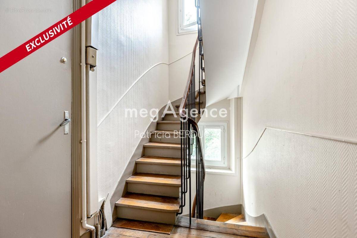Appartement à PARIS-14E