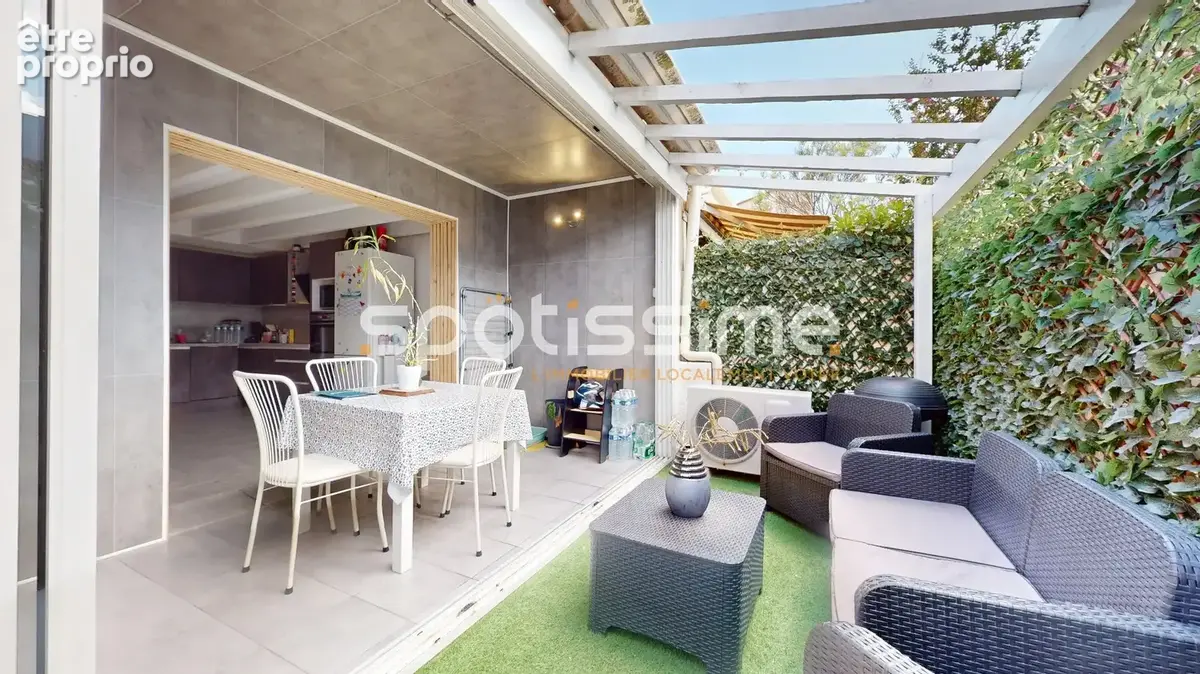 CAP D'AGDE - Rochelongue  Villa rénovée dans résidence sécurisée avec piscine et parking privatif - photo 5