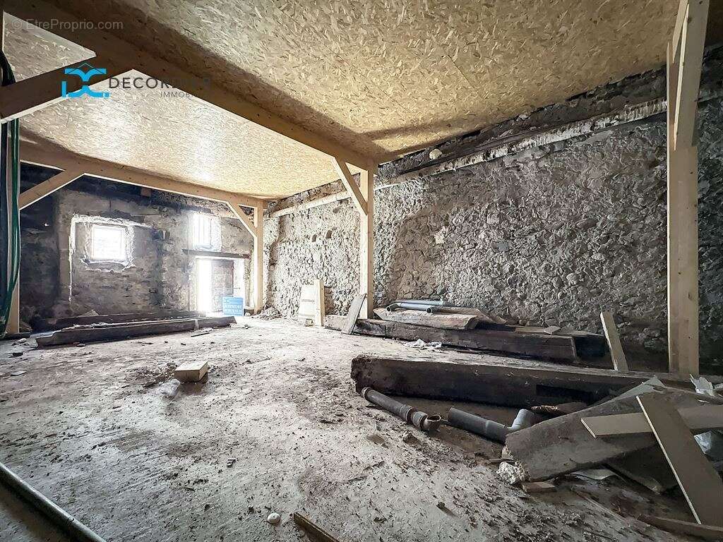 Commerce à EVIAN-LES-BAINS