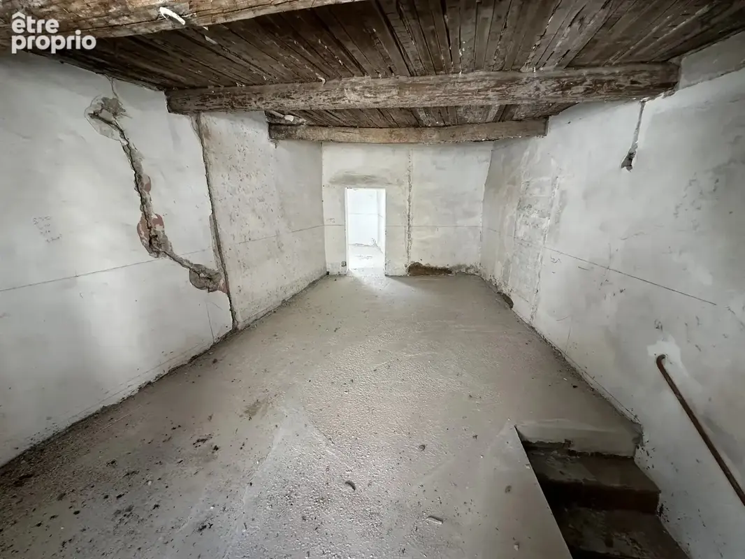 maison de village traversante à rénover. 105 m2 - photo 5
