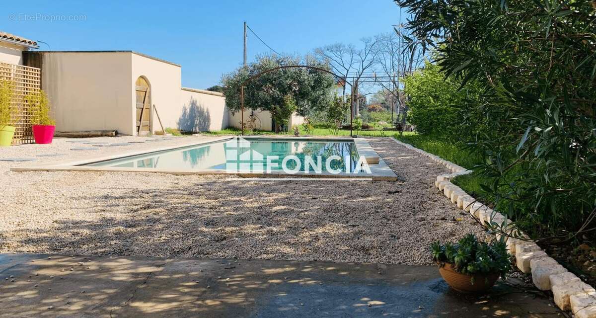 Appartement à LE PONTET