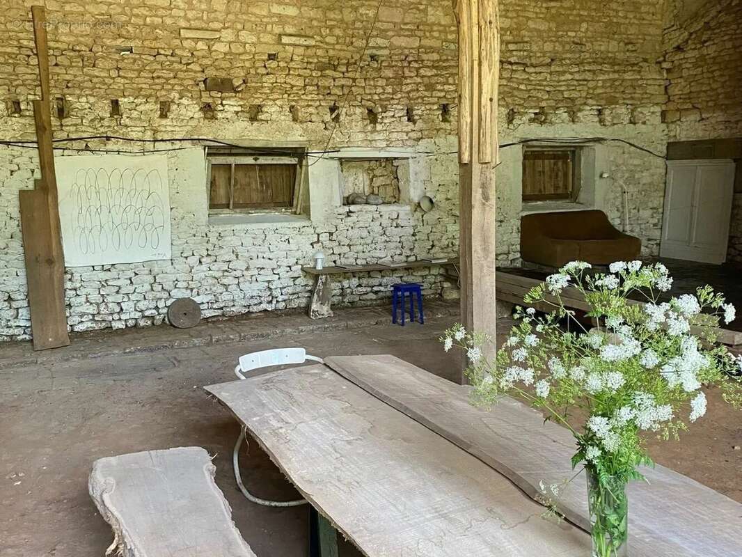 Maison à CHEF-BOUTONNE