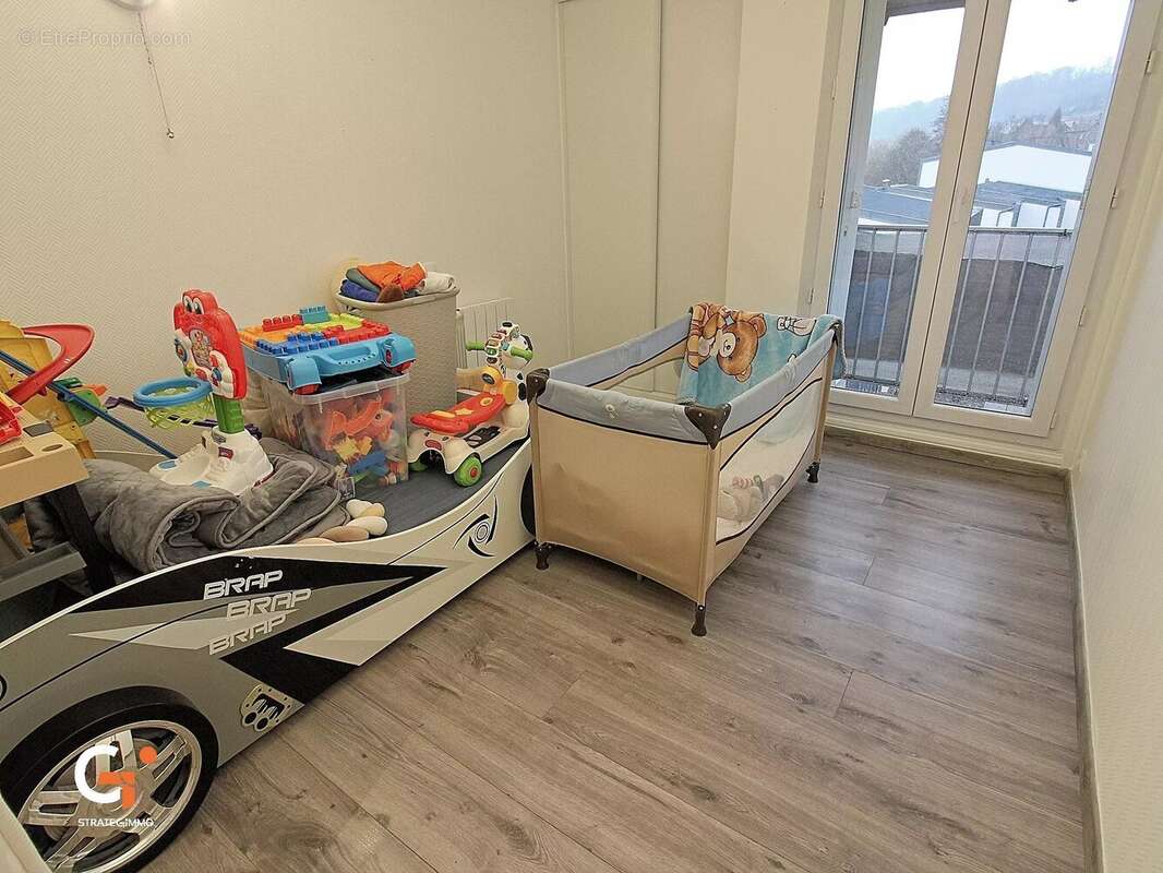 Appartement à ARQUES-LA-BATAILLE