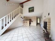 Appartement à SAVIGNY-SUR-CLAIRIS