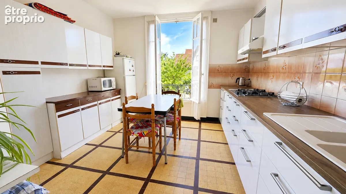 Charmante maison indépendante de 5 pièces avec jardin arboré - photo 7