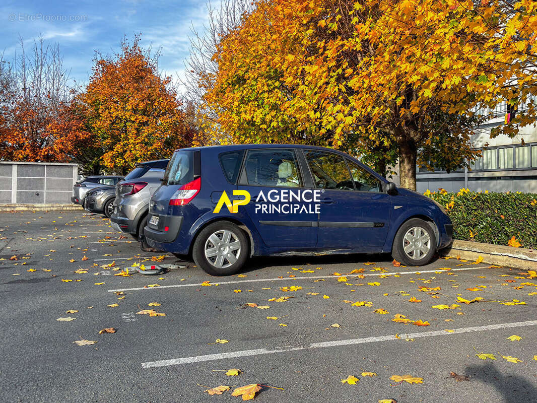 Appartement à SARTROUVILLE