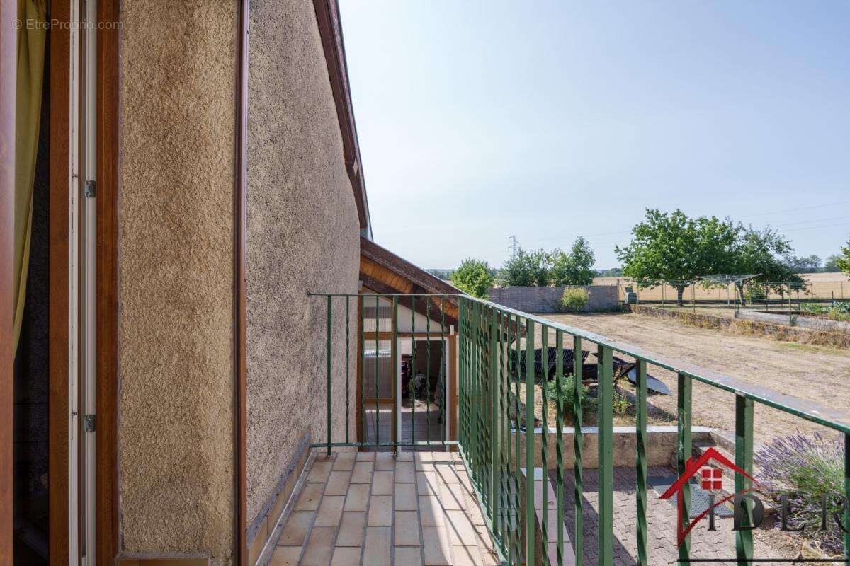 Maison de Famille (225 m2) avec Salle de Jeux et Studio Indé - photo 18