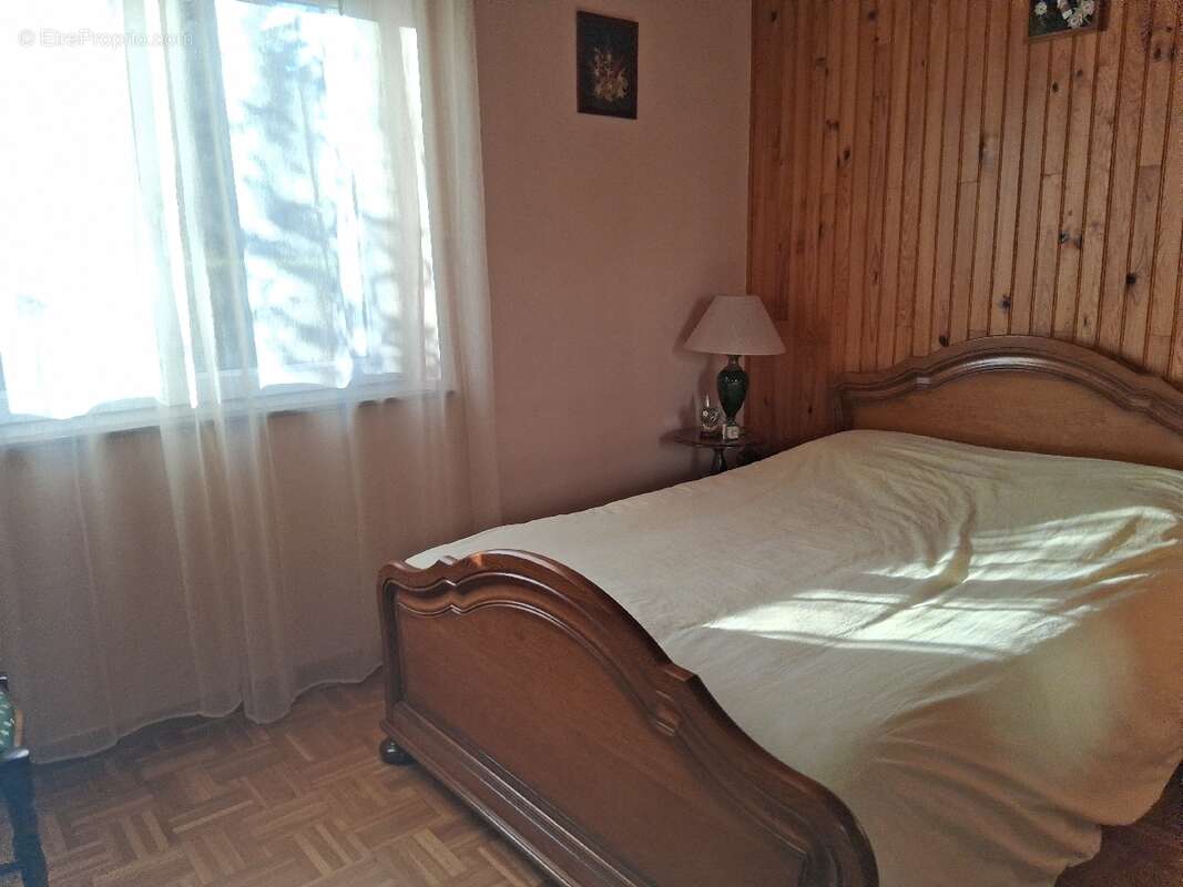 Maison à VIEUX-CHARMONT