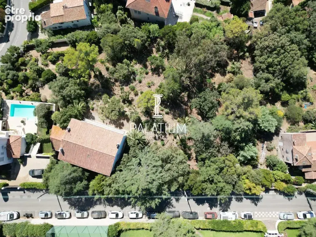 Terrain d'exception avec vue mer sur Saint-Tropez - photo 2