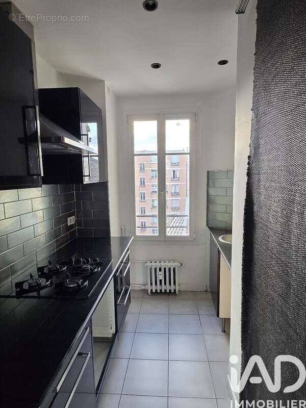 Photo 3 - Appartement à GENNEVILLIERS