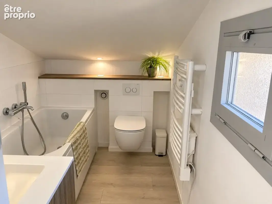 Exceptionnel appartement en dernier etage au coeur du centre-ville hyerois - photo 12