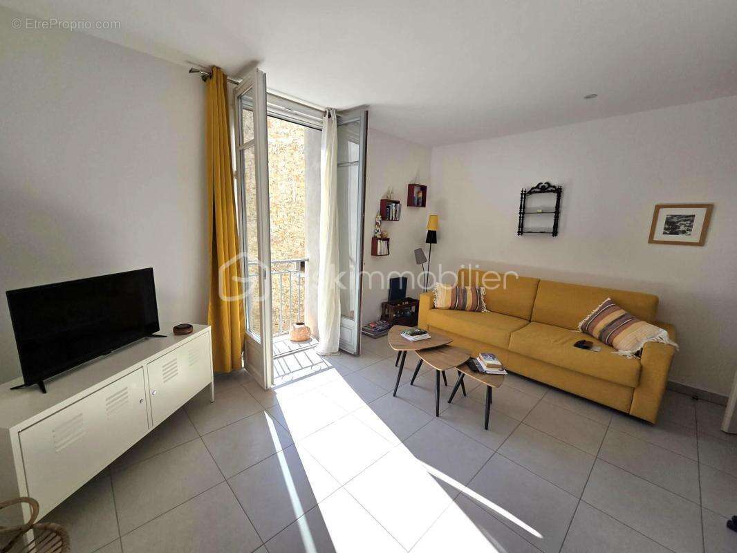 Sete quartier ile sud agreable t2 de 45 m² entierement renove ainsi que l immeuble syndic benevole - photo 3